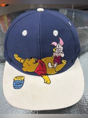 Vintage 90’s Disney Winnie the Pooh SnapBack Hat OSFA